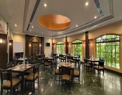 Renest Shraddha Inn - Shirdi Genel