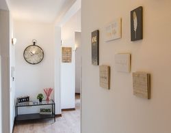 Rental In Rome Rosselli Palace Deluxe 3 Apartment İç Mekan