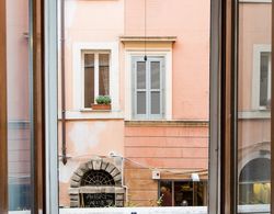 Rental in Rome Scala Deluxe Terrace Oda Manzaraları