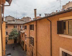 Rental in Rome Trastevere Atmosphere Oda Manzaraları