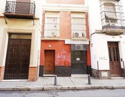 RentalSevilla Ático Soleado con terraza junto a la Alameda Dış Mekan