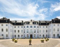 Residenz Schloss Engers Dış Mekan