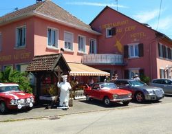 Hotel Restaurant Au Cerf Dış Mekan