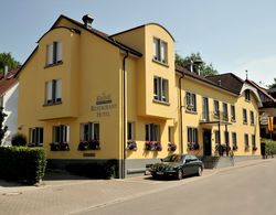 Hotel Restaurant Krone Genel