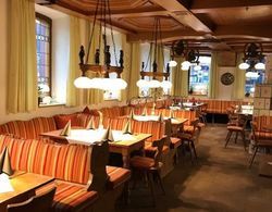 Hotel Restaurant Zum Goldenen Ochsen Yerinde Yemek