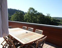 Rich Holiday Home in Malmedy With Indoor Heated Pool Oda Düzeni