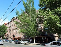 RIS Central Apartments Yerevan Dış Mekan
