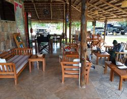 Ritungu Camp Yerinde Yemek