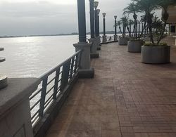 River View suites Puerto Santa Ana gye Dış Mekan