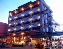 Riverfront Hotel Mukdahan Öne Çıkan Resim