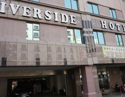 Riverside Hotel Dış Mekan