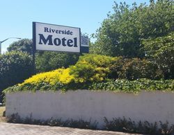 Riverside Motel Dış Mekan