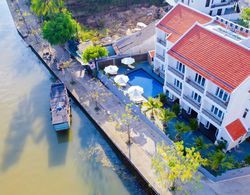 Riverside White House Hotel Dış Mekan