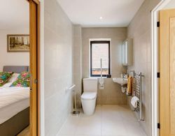 Roe Cottage, Disabled Adapted 2 bed Cottage Banyo Tipleri