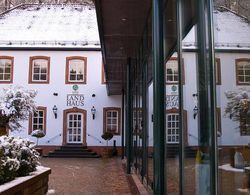 Romantik Hotel Landschloss Fasanerie Genel
