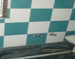 Room Maangta 511 Prashant Vihar Banyo Tipleri