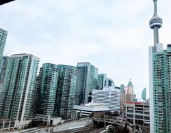 Room near Blue Jays CN Tower Oda Manzaraları