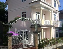 Rose Milano Villa Dış Mekan