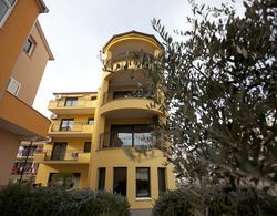 Apartments Roses Dış Mekan