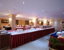Roshan Al Azhar Hotel Yeme / İçme