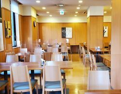 Hotel Route-Inn Kameyama Inter Yerinde Yemek