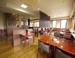 Hotel Route-Inn Nakano Yerinde Yemek