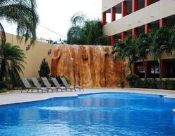 Royal Garden Reynosa Havuz