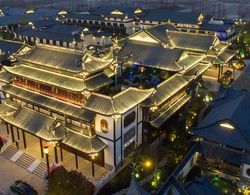 Royal Garden Hotel Shanghai-New Expo Center/PVG Genel