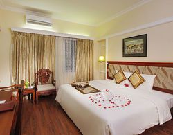 Royal Hotel Saigon Genel