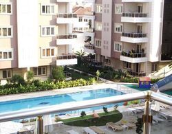Roza Apartments Havuz