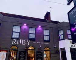 RUBY Pub & Hotel Öne Çıkan Resim