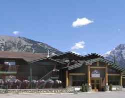 Rundle Mountain Lodge Dış Mekan