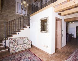 Rustic Holiday Home in Fano With Garden & Terrace İç Mekan