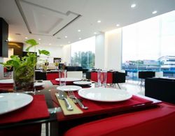 Hotel S. Damansara Yerinde Yemek