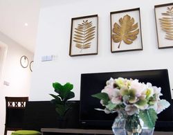 Sabah Luxury Cozy Family Suite Oda Düzeni