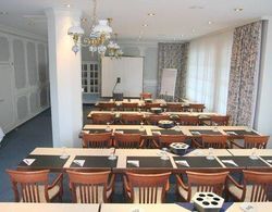 Sachsenwald Hotel Reinbek İş / Konferans