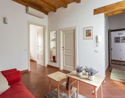 Salomone Apartment 8 con Balcone by Wonderful Italy Oda