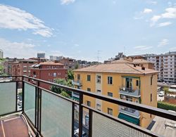 San Donato Bologna Fiere Apartment Oda Manzaraları