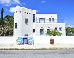 Sanders Azzurro - Delightful 3-bedroom Villa With Private Pool Dış Mekan