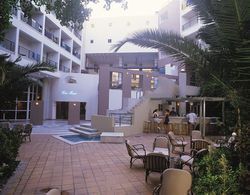Santa Marina Hotel Genel