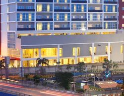 Hotel Santika Cikarang - CHSE Certified Öne Çıkan Resim