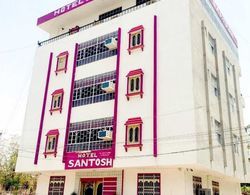 Hotel Santosh Dış Mekan