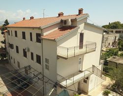 Sasa Apartments Kastel Stafilic Croatia Dış Mekan