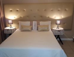 Savoy Lodge With Breakfast Included - Standard Double Room 6 Öne Çıkan Resim