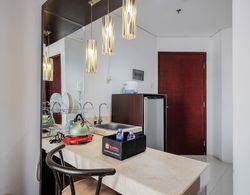 Scenic And Homey Studio Apartement At Mangga Dua Residence İç Mekan