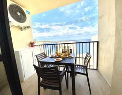 Sea Bliss Penthouse with two terraces enjoying side seaviews by Gatewaysmalta Oda Düzeni