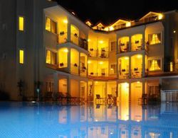 Sea Breeze Hotel and Apartments Havuz
