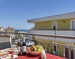 Sea-view Apartment in Alba Adriatica With Private Terrace İç Mekan