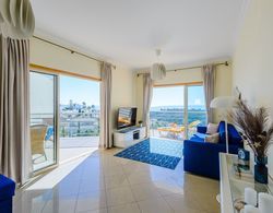 Sea view Apartment with 3 spacious Terraces & 2 Swimming pools Öne Çıkan Resim