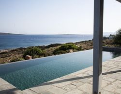 Seafront Villa Paros 3 Bedroom Luxury Villa With Pool Oda